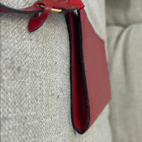 Louis Vuitton Red Epi Pochette - Picture 10 of 11